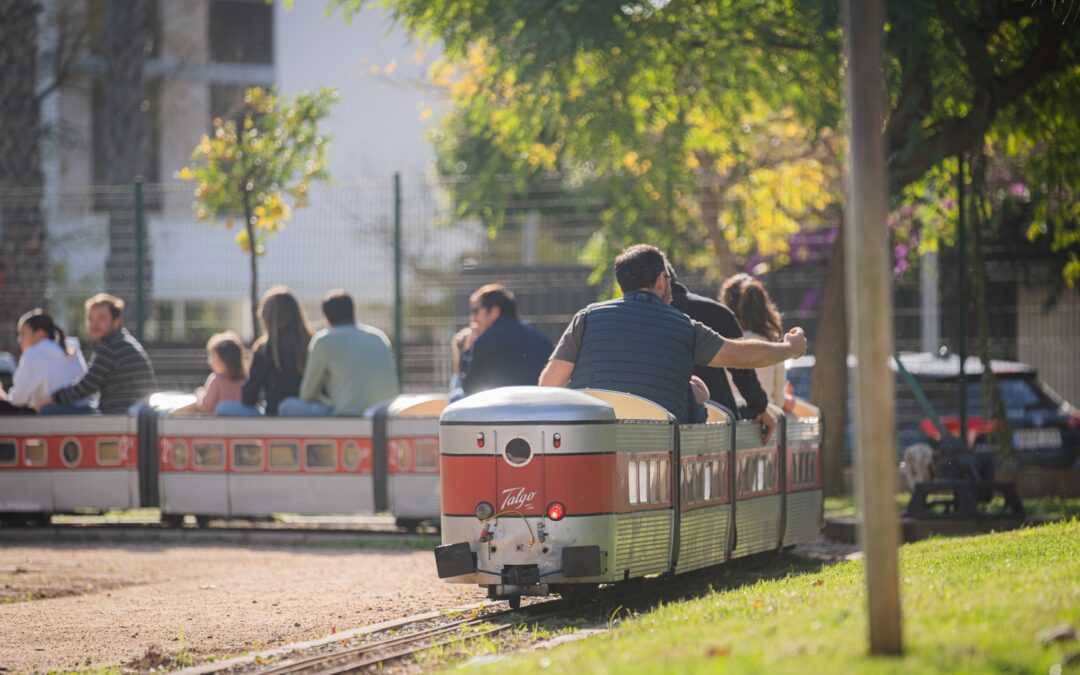 El parque del Trenet de Benicàssim coge fuerza como alternativa de excursión lúdica entre los colegios de la provincia de Castellón