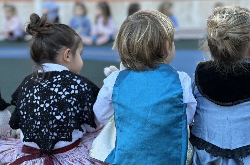 Benicàssim ultima los preparativos para iniciar el 16 de enero las fiestas de San Antonio Abad y Santa Águeda